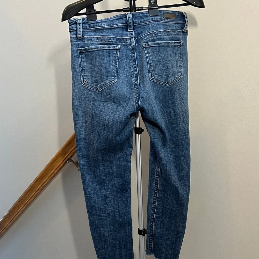 Kut from the Kloth Distressed Blue Cropped Jeans - Size 10 - Picture 7 of 12